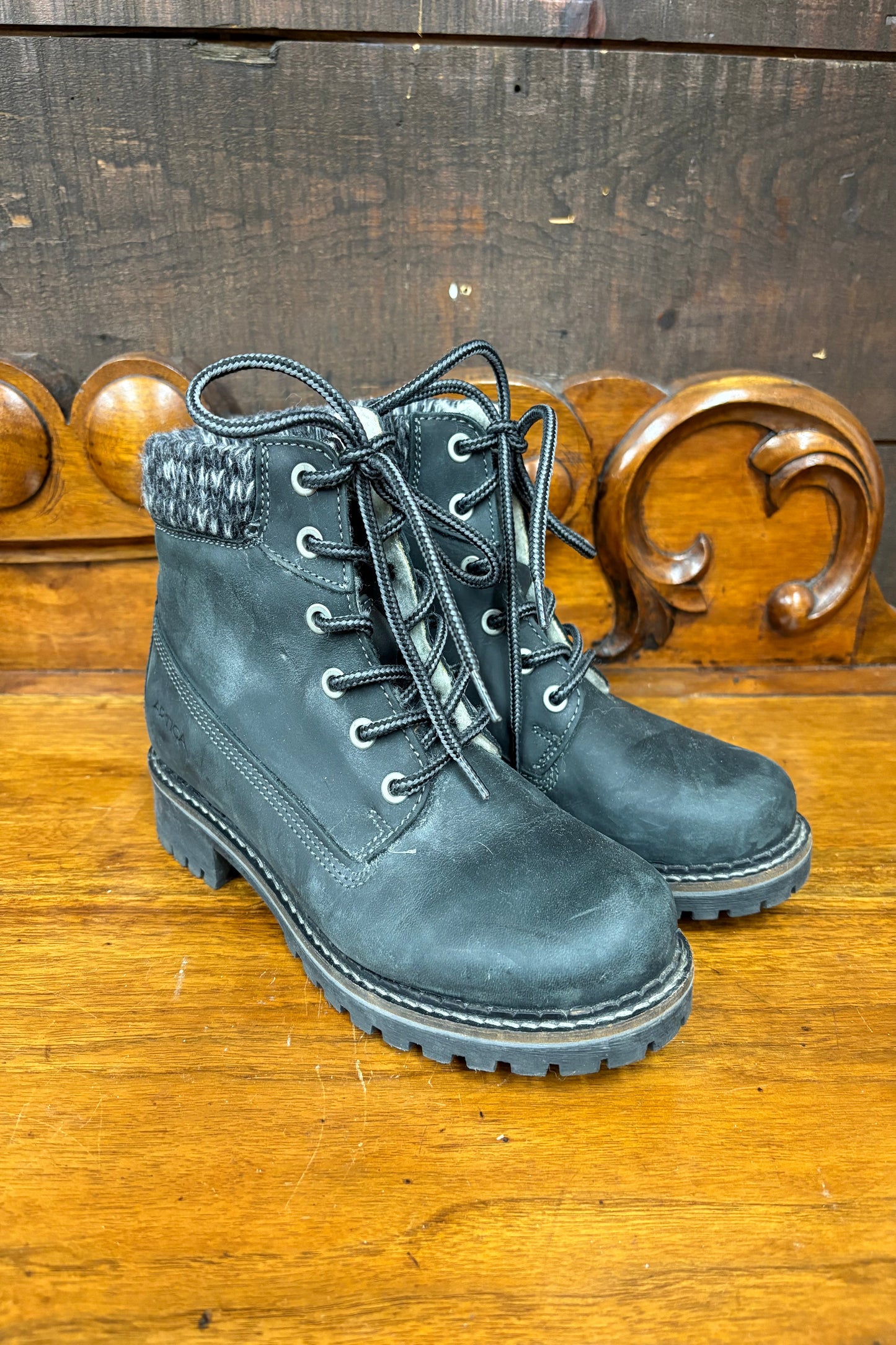 Artica Boots