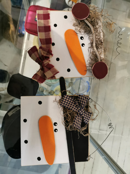 Set of 2 Snowmen Heads