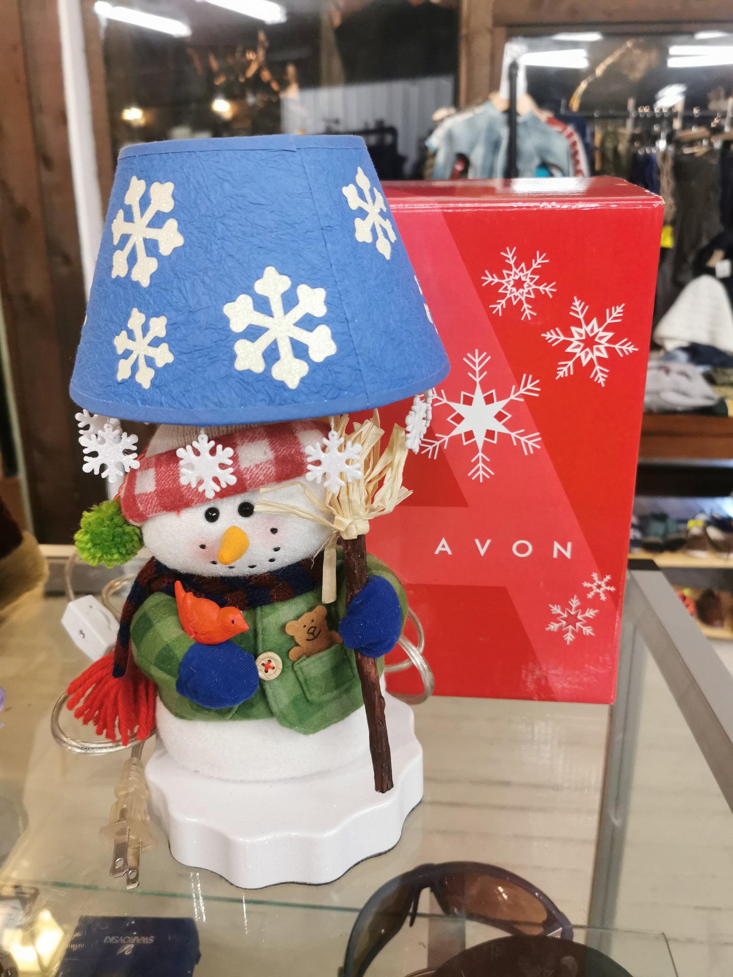 Avon Country Snowman Lamp